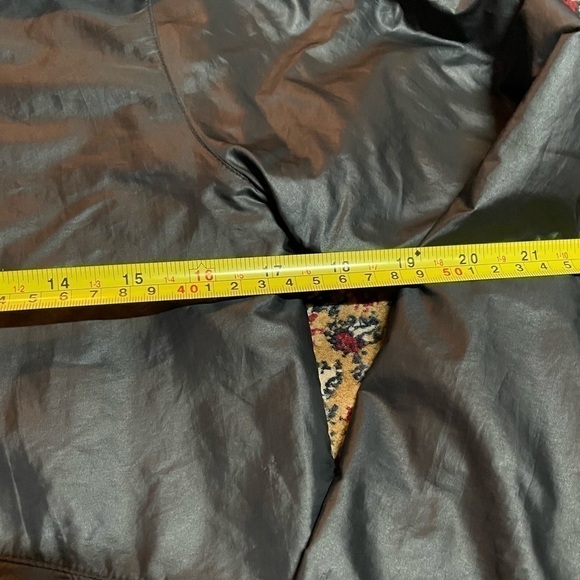 Under Armour Black Jacket Size XS - Picture 5 of 8